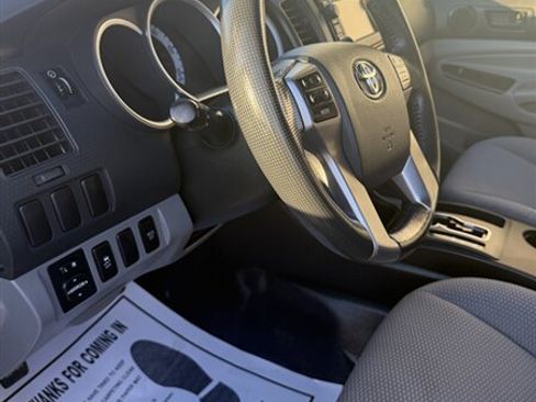 Used 2013 Toyota Tacoma 4x4 Access Cab V6 image 19