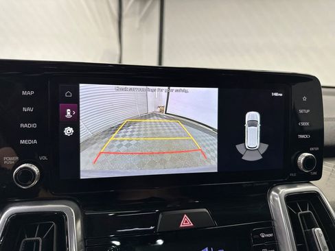 Used 2023 Kia Sorento SX image 31