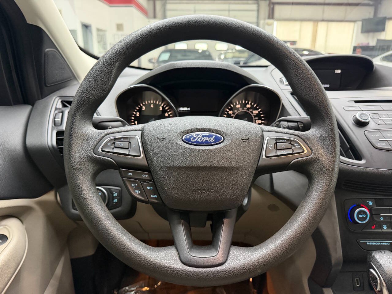 Used 2018 Ford Escape SE FWD image 22