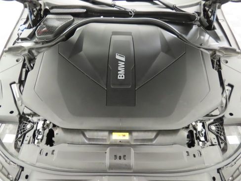 Certified 2024 BMW i5 eDrive40i w/ Executive Package image 29