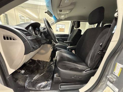 Used 2013 Dodge Grand Caravan SXT FWD image 15