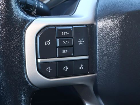 Used 2023 Ford Expedition XLT image 27