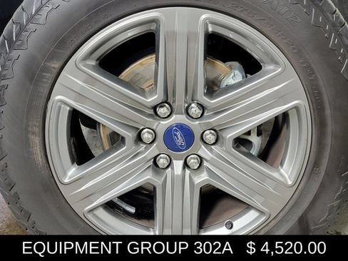 Used 2018 Ford F150 XLT w/ Equipment Group 302A Luxury AWD/4WD image 11