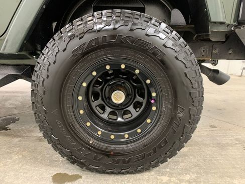 Used 2011 Jeep Wrangler Unlimited Sahara w/ Dual Top Group image 17