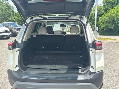 Used 2023 Nissan Rogue SV AWD/4WD image 14