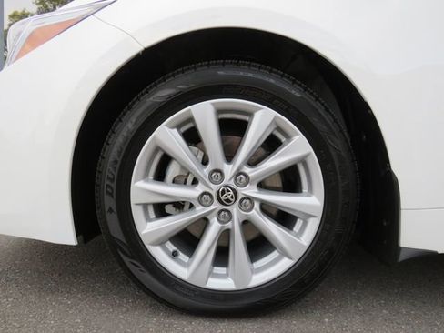 Certified 2025 Toyota Corolla SE w/ SE Package image 6