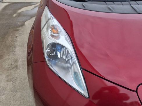 Used 2014 Nissan Leaf S image 9