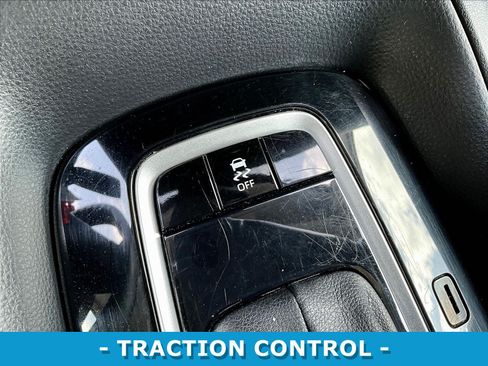 Used 2024 Toyota Corolla LE FWD image 15