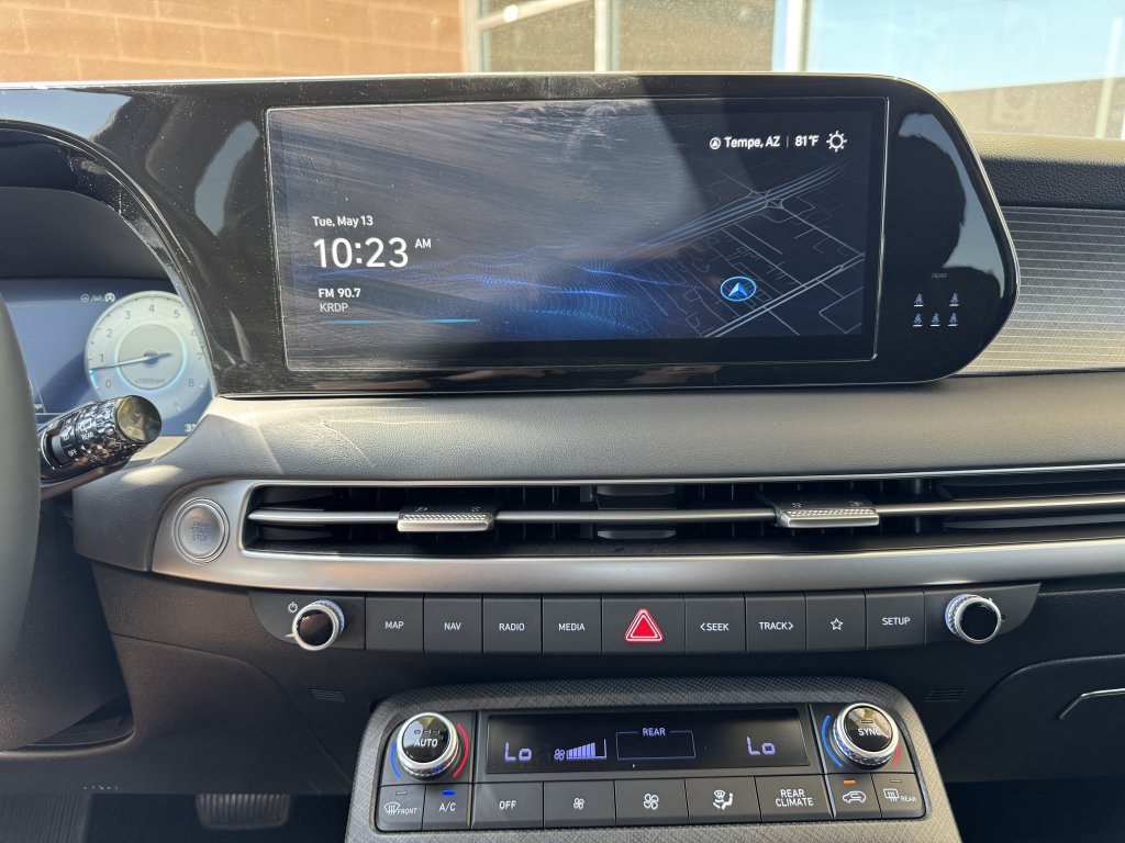 Used 2024 Hyundai Palisade Limited FWD image 22