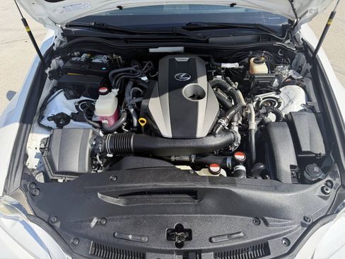 Used 2016 Lexus IS 200t RWD image 28