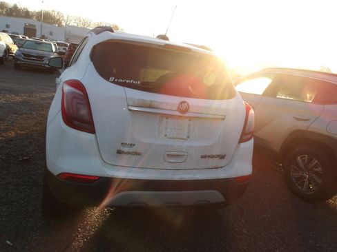 Used 2018 Buick Encore Preferred image 2