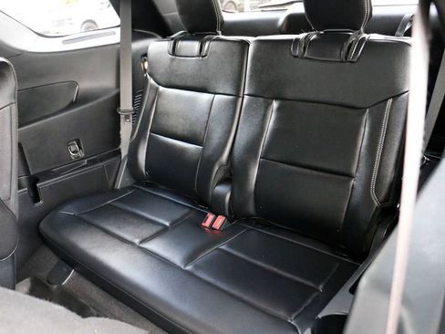 Used 2020 Ford Explorer XLT w/ Equipment Group 202A AWD/4WD image 21