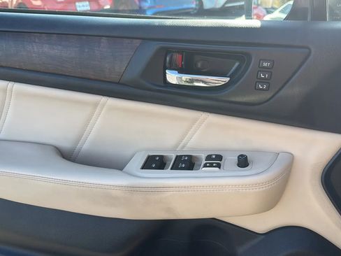 Used 2019 Subaru Outback 2.5i Limited w/ Popular Package #2 image 12