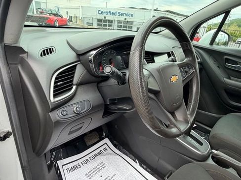 Certified 2017 Chevrolet Trax LS AWD/4WD image 16