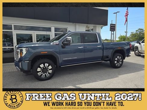 New 2026 GMC Sierra 3500 Denali w/ Denali Reserve Package AWD/4WD image 1