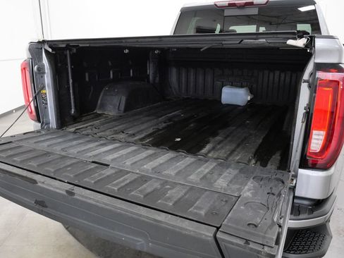 Used 2024 GMC Sierra 1500 AT4 w/ Technology Package AWD/4WD image 37