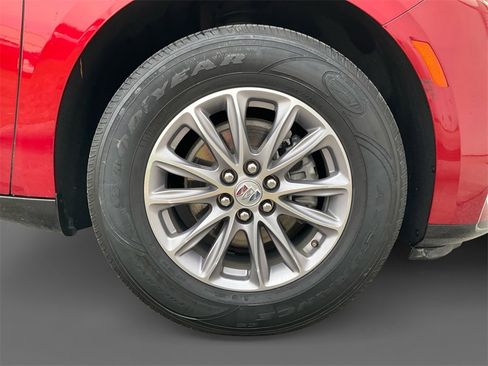 Used 2024 Buick Enclave Premium image 16