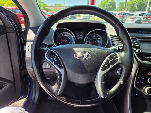 Used 2016 Hyundai Elantra Value Edition FWD image 6