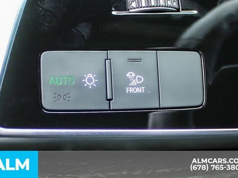 Used 2024 Audi Q8 Premium Plus w/ Premium Plus Package image 33