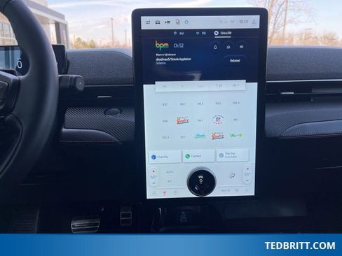 Used 2025 Ford Mustang Mach-E Premium w/ Sport Appearance Package image 31