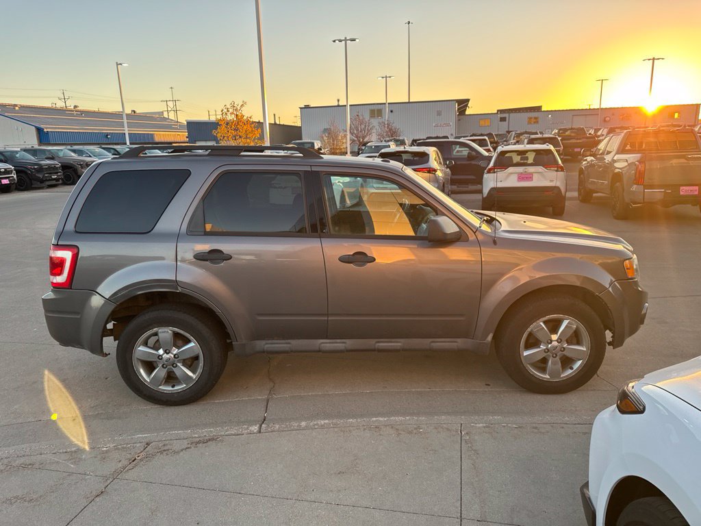 Used 2011 Ford Escape XLT w/ 202A Rapid Spec Order Code AWD/4WD image 7