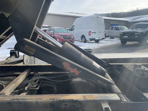 Used 2021 Ford F550 4x4 Regular Cab Super Duty image 12