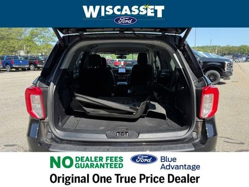 Certified 2022 Ford Explorer Limited w/ Equipment Group 301A image 12