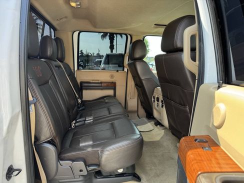 Used 2016 Ford F250 King Ranch w/ FX4 Off-Road Package AWD/4WD image 22
