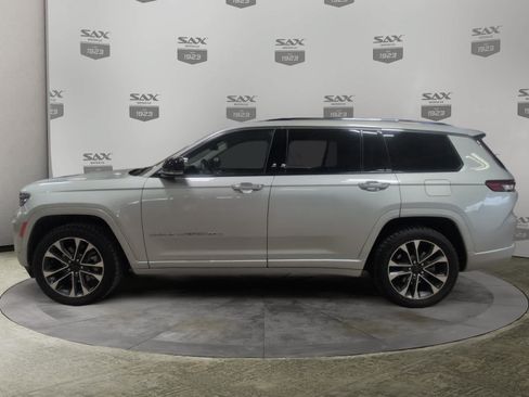 Used 2022 Jeep Grand Cherokee L Overland w/ Luxury Tech Group IV AWD/4WD image 2