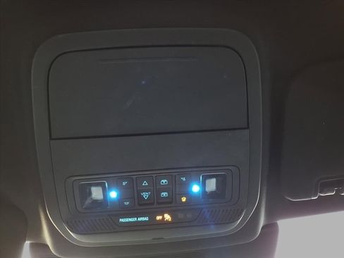 Used 2020 Ford Explorer XLT w/ Equipment Group 202A image 16