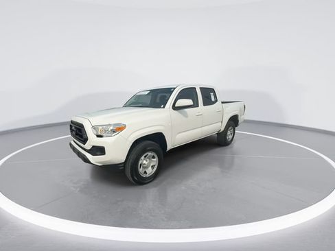Used 2023 Toyota Tacoma SR AWD/4WD image 4