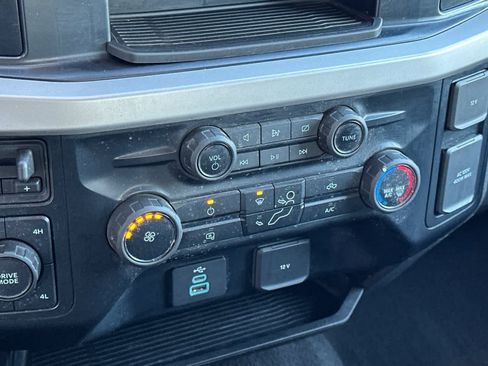 Used 2024 Ford F350 XLT image 19
