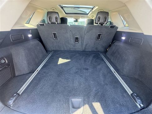 Used 2018 Cadillac XT5 Premium Luxury image 12