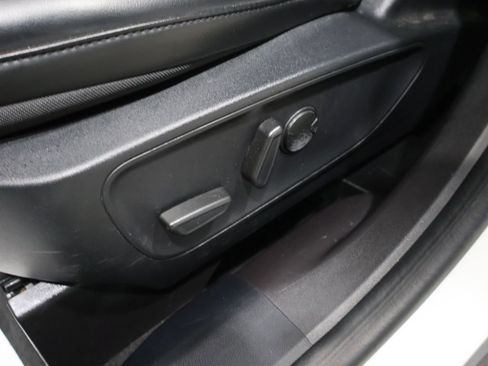 Used 2024 Ford Escape ST-Line image 12