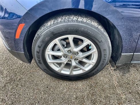 Used 2022 Chevrolet Equinox LS w/ LS Convenience Package image 32