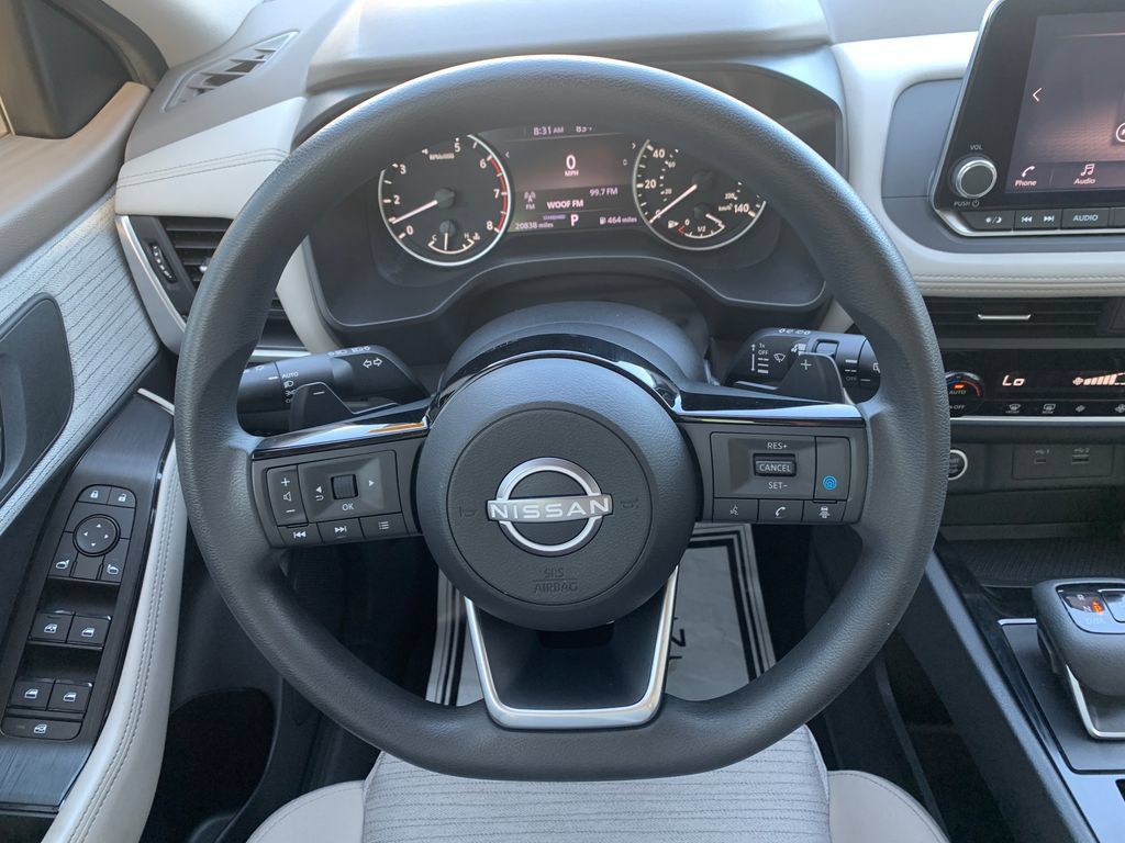 Used 2023 Nissan Rogue SV FWD image 10