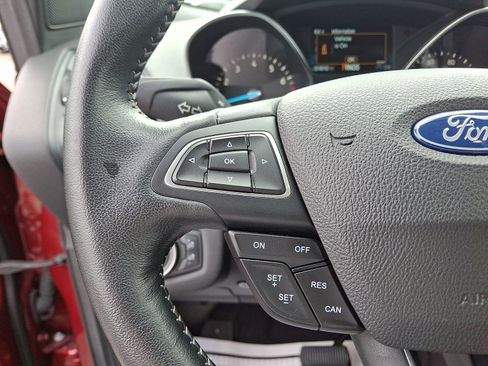 Used 2019 Ford Escape SEL image 23