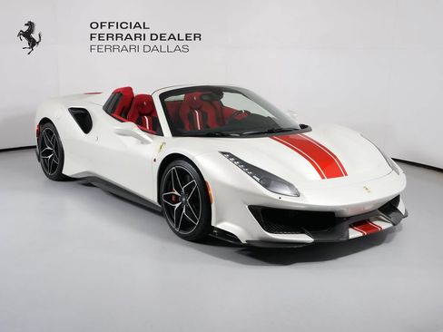 Used 2020 Ferrari 488 Pista Spider RWD image 1