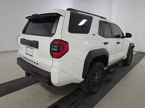Used 2025 Toyota 4Runner SR5 AWD/4WD image 7