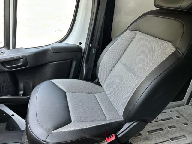 Used 2025 RAM ProMaster 2500 w/ Convenience Group FWD image 27