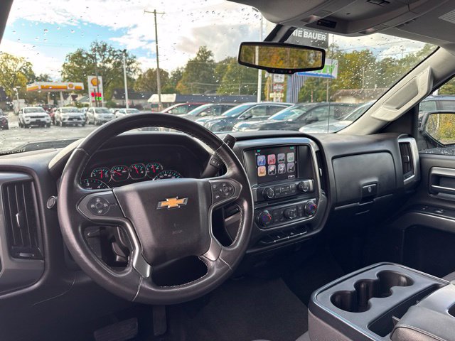 Used 2018 Chevrolet Silverado 1500 LT w/ All Star Edition RWD image 9