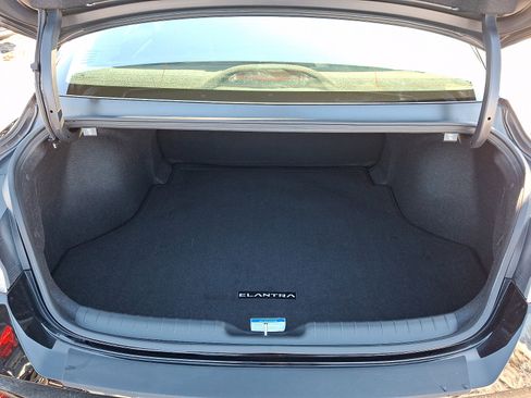 Certified 2023 Hyundai Elantra SEL image 28