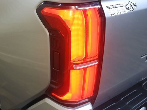 Used 2024 Toyota Tacoma Limited w/ Limited Package (LT) image 21