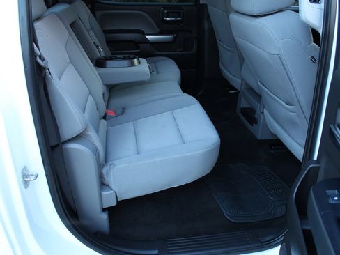 Used 2018 Chevrolet Silverado 1500 LT image 23