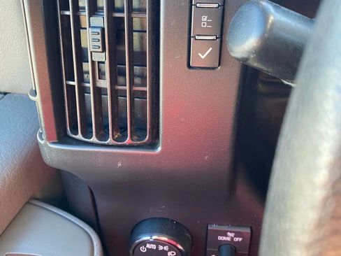 Used 2019 GMC Savana 2500 w/ Driver Convenience Package image 17