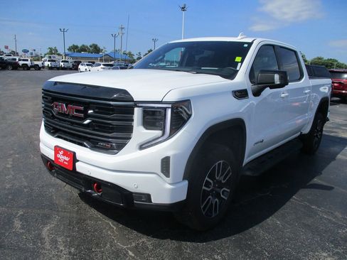 Used 2026 GMC Sierra 1500 AT4 w/ AT4 Premium Package AWD/4WD image 11