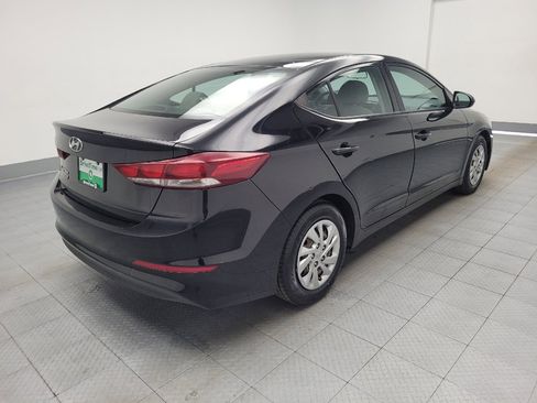 Used 2018 Hyundai Elantra SE FWD image 9