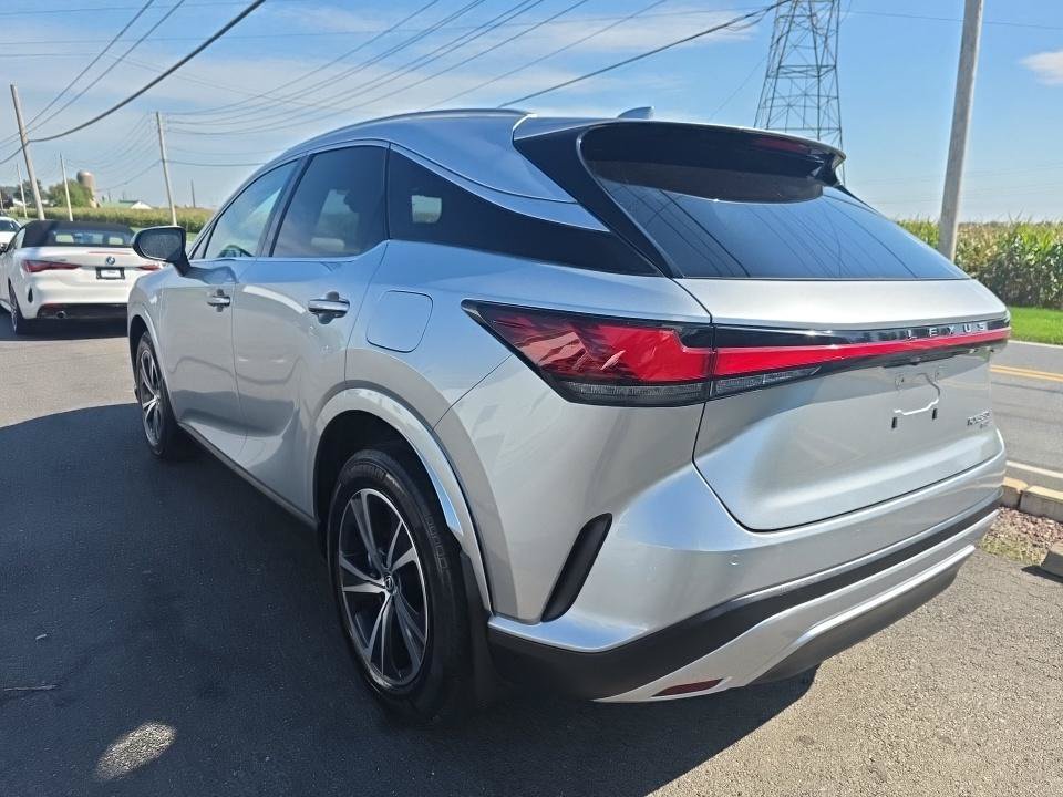 Used 2024 Lexus RX 350 Premium w/ Accessory Package AWD/4WD image 8