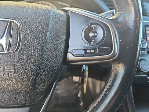 Used 2018 Honda Civic Sport image 18