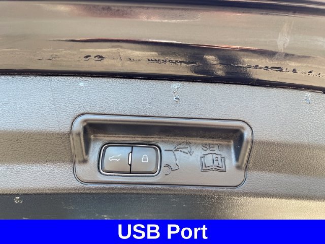 Used 2021 Ford Explorer XLT w/ Equipment Group 202A AWD/4WD image 30